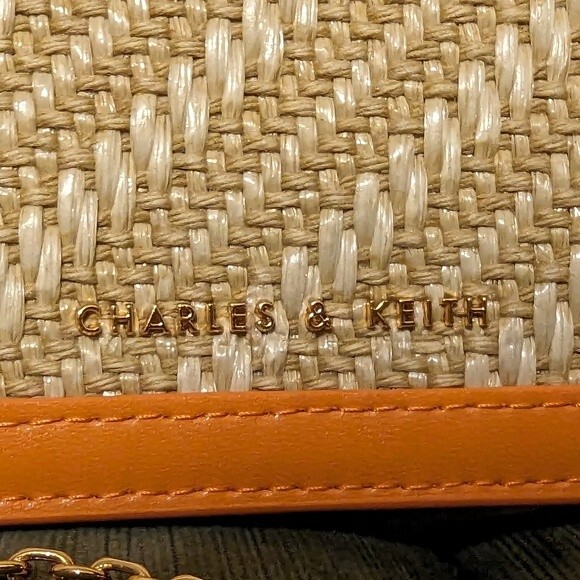 Charles & Keith Orange and Beige Woven Wallet - Picture 3 of 10